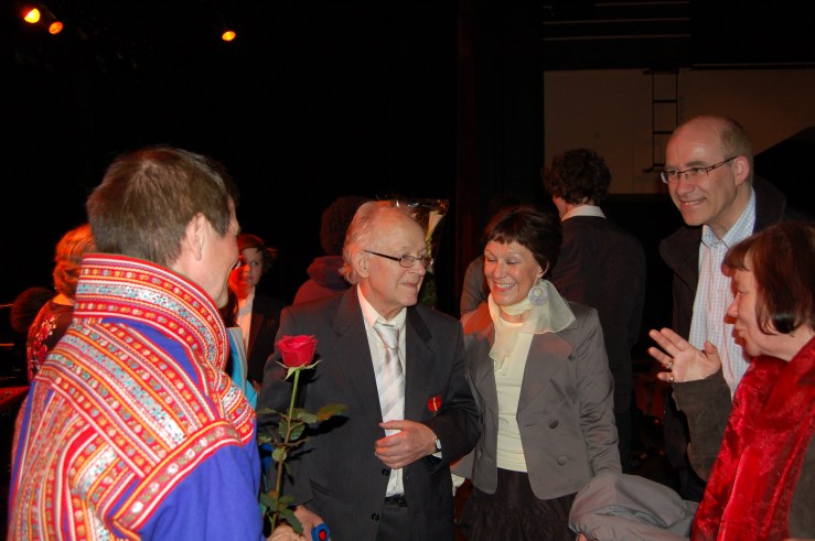 I 2009 bestemte gode venner og familie seg for å hedre Hans Kristian med ei festforestilling på Finnsnes Kulturhus. (Foto: Hilde Kat. Eriksen).