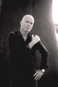 Arne Svingen. Forfatterfoto.