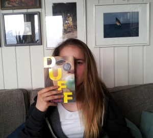 Kody Keplinger: The DUFF - designated ugly fat friend. Hodder Children's Books UK 2010. 